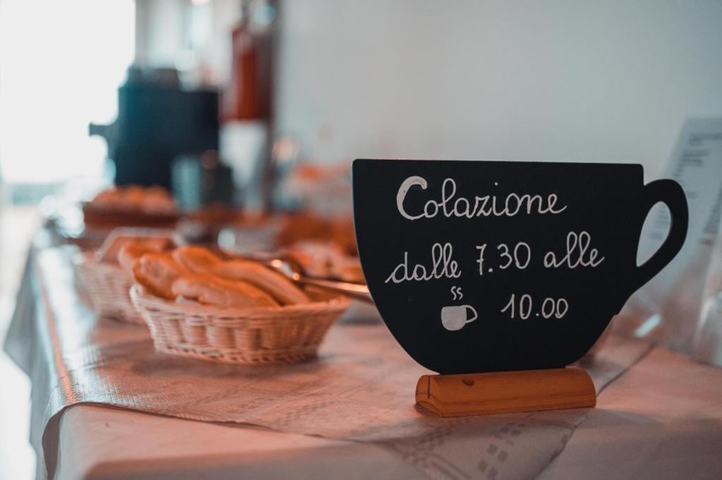 Agriturismo Il Colle Dei Lecci 안코나 외부 사진