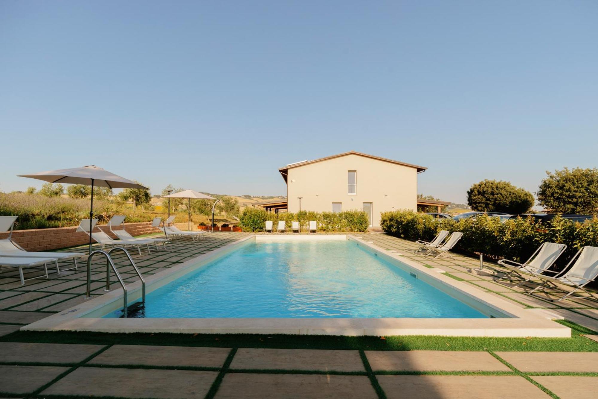 Agriturismo Il Colle Dei Lecci 안코나 외부 사진